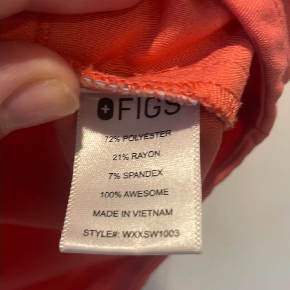 FIGS Women's Coral Tunic Top - Picture 3 of 4